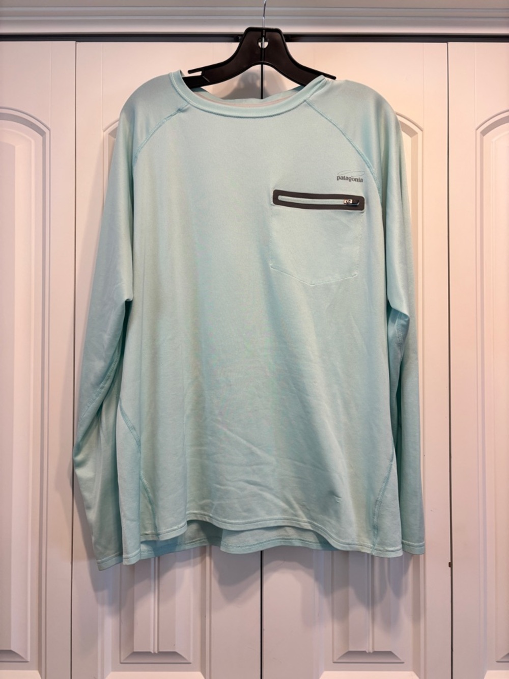Patagonia Light Aqua Pullover Long-Sleeve Shirt with Zip Pocket